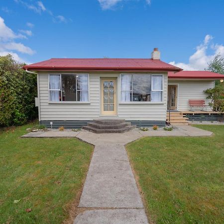Rustlein Cottage - Te Anau Holiday Home Luaran gambar
